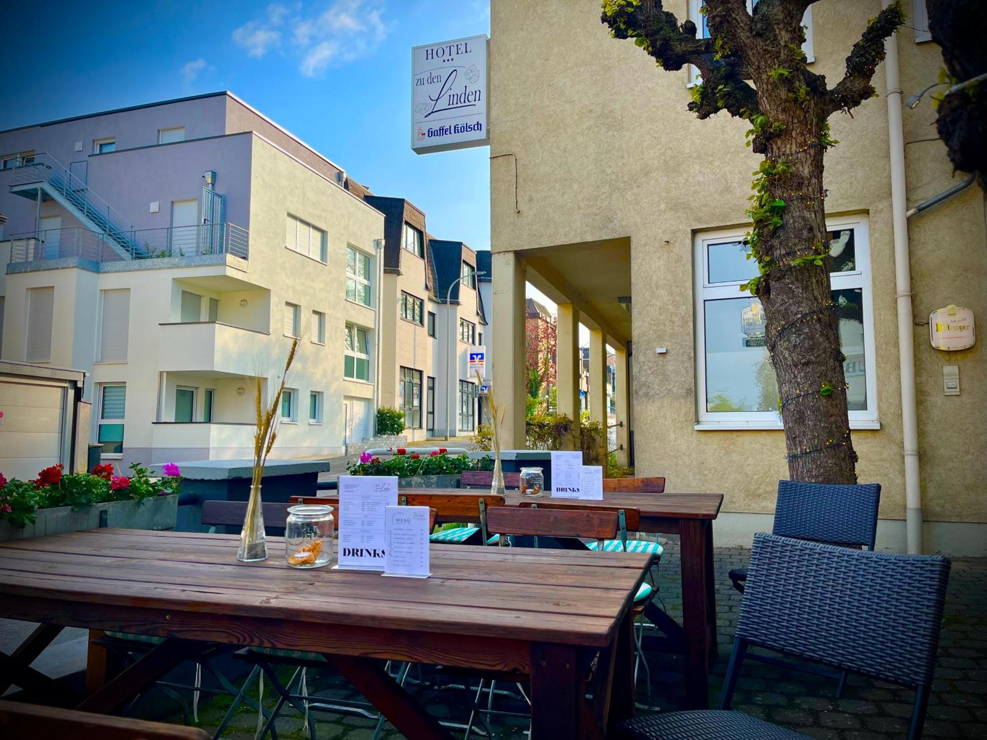 Hotel Zu Den Linden Wachtberg Exterior photo