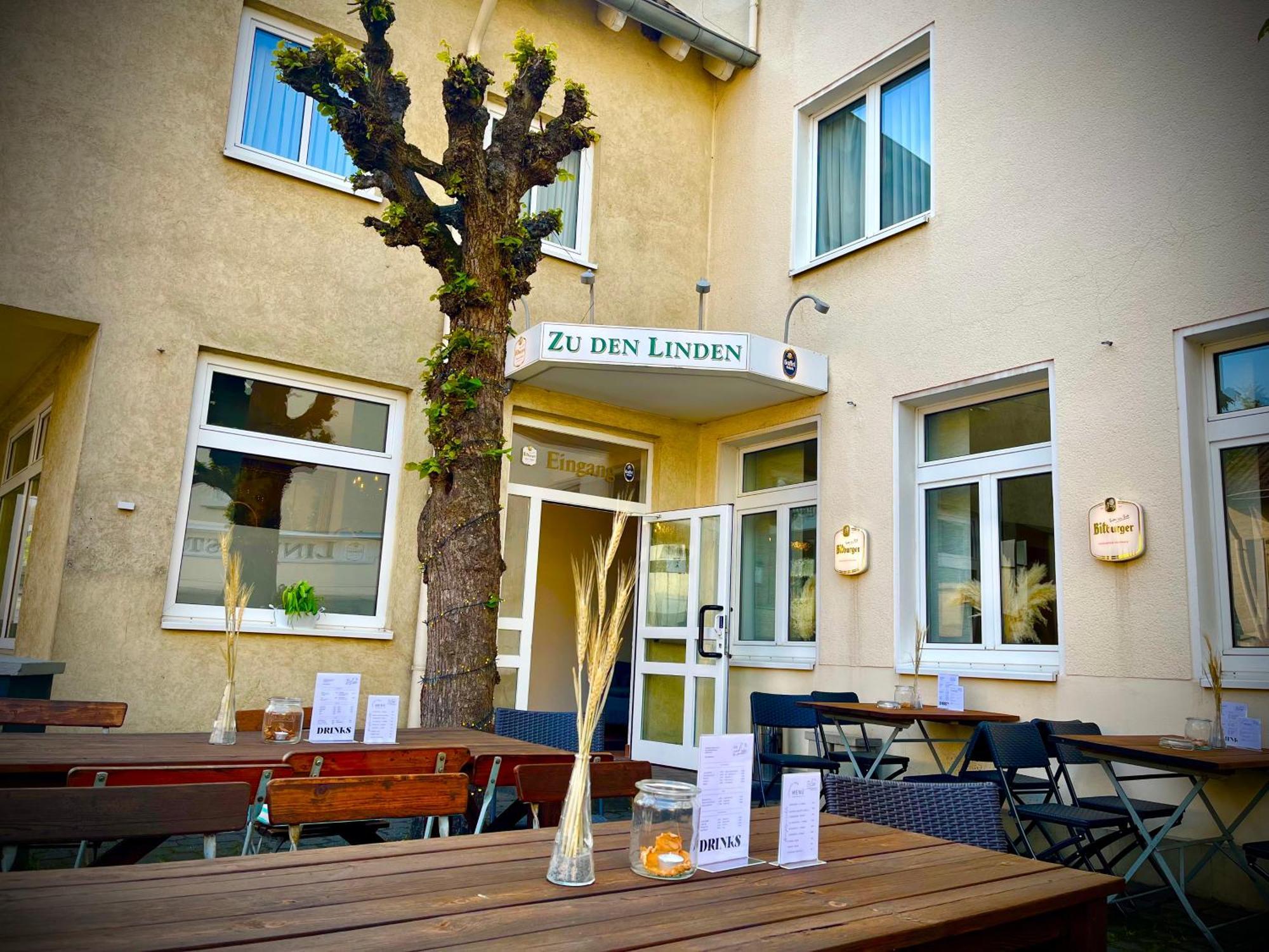 Hotel Zu Den Linden Wachtberg Exterior photo